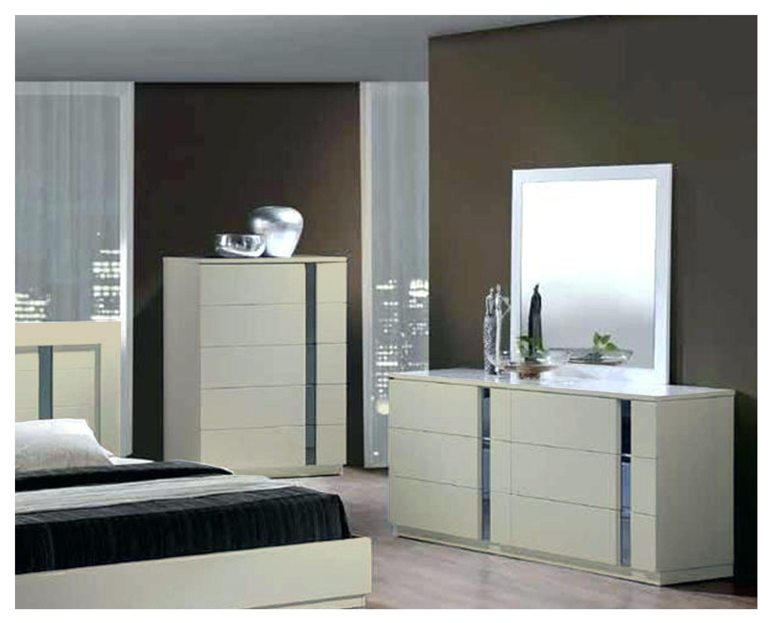 Plain Laminate 8x4 ft High Gloss 1.25 mm - Crystal 1165
