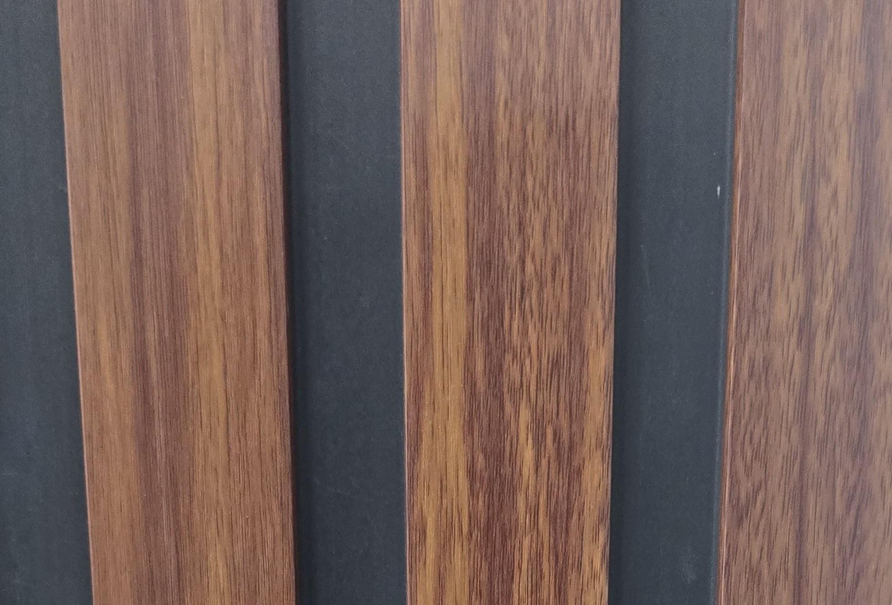 Brown Wooden Pvc Louver Wood 9.5x0.66 Ft - Pn 03785
