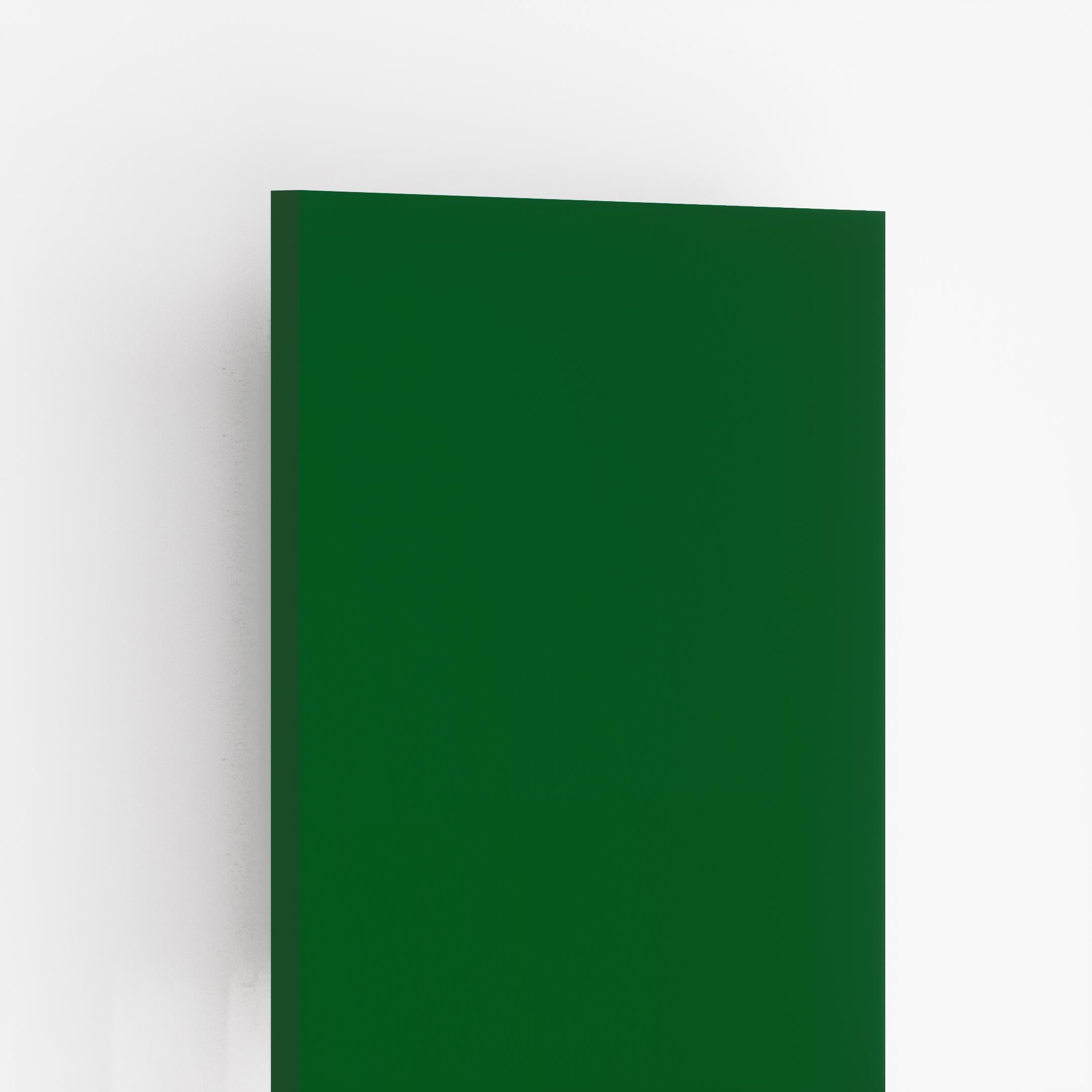 Green plain laminate with glossy finish and smooth surface, showing edge detail and reflective sheen.