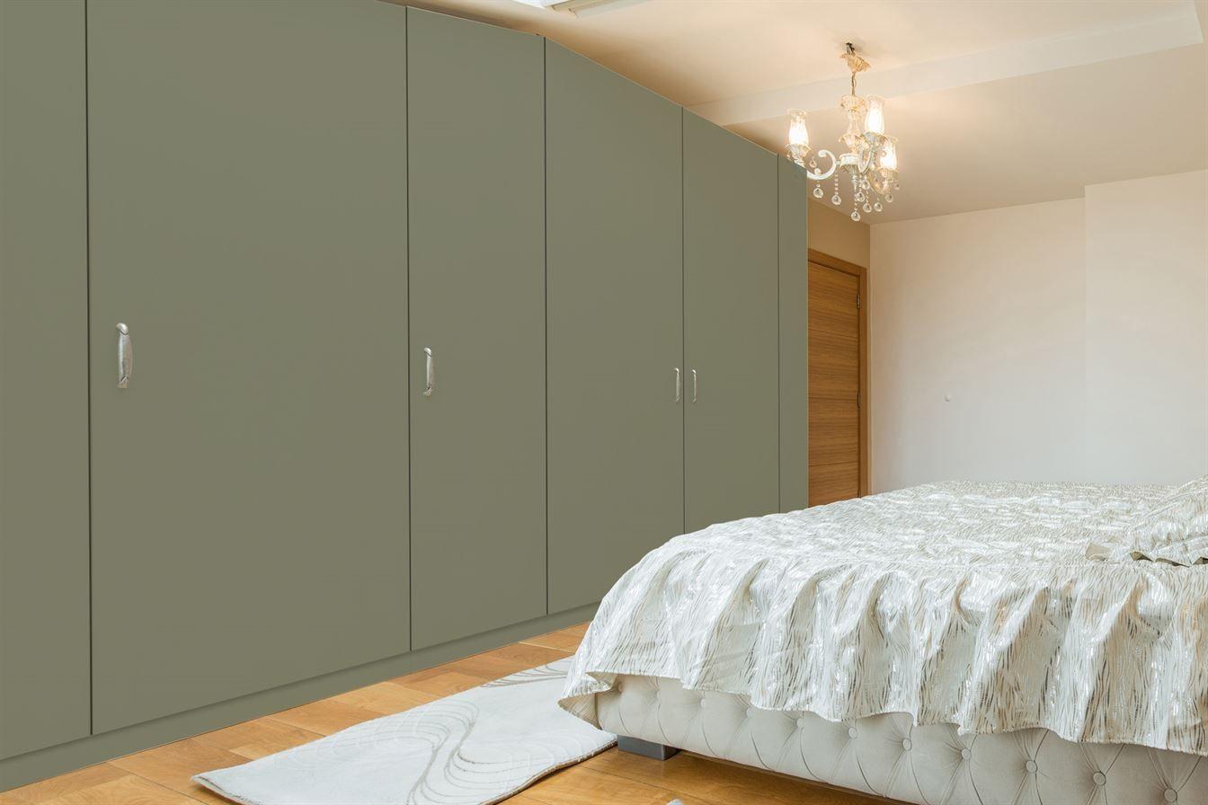 Grey Out Plain Laminate 8x4 ft Suede 1 mm - 3561 SUD