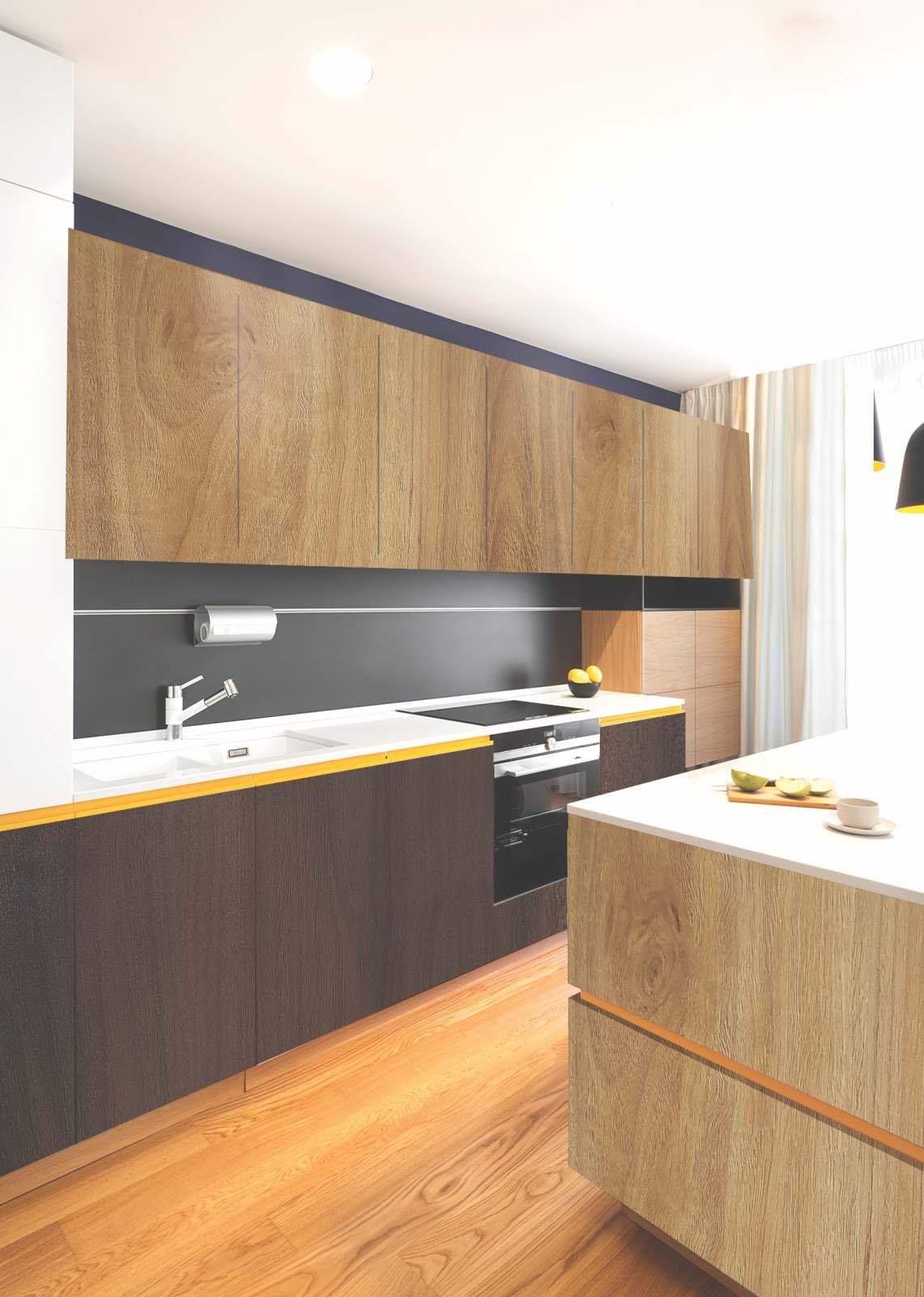 Cambridge Oak Wood Laminate 8x4 ft Suede 1 mm - 4132 SF