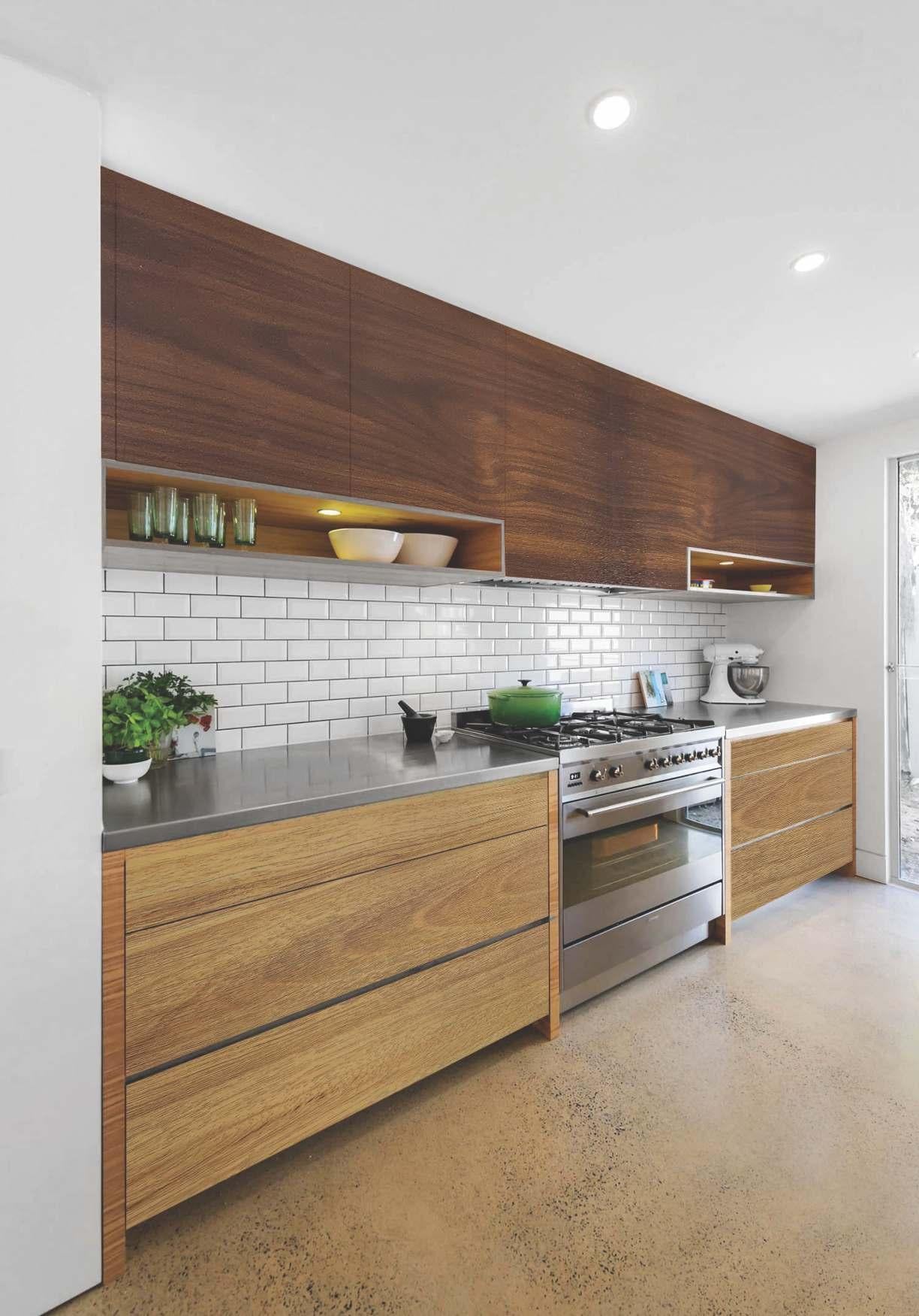 Brown Cambridge Horizontal Oak Wood Laminate 8x4 ft Texture 1 mm - 4236 EH