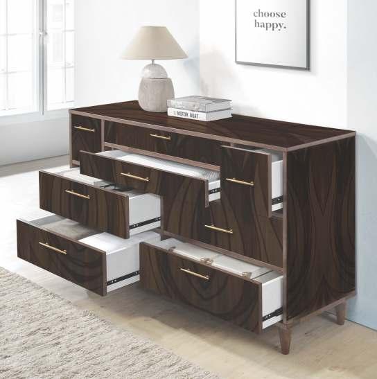 Straight Walnut Wood Laminate 8x4 ft Texture 0.82 mm - 6901 QW