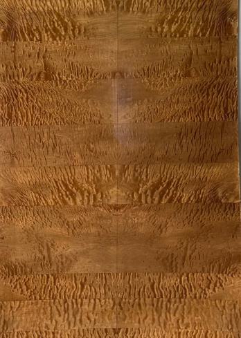 Metalic Quilted Maple 2440x1220 mm Silicon Natural Veneer - 3.7 mm