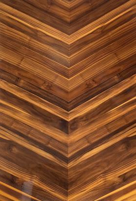 Swiss Walnut Center Joint 2440x1220 mm Silicon Natural Veneer - 3.7 mm