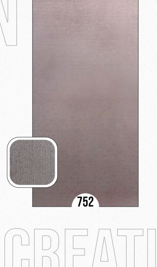 Selene 752 swatch
