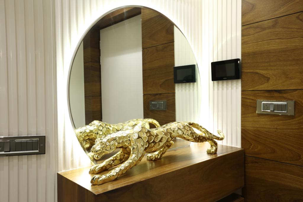 Decorative Wood Laminate 8*4 ft 1.0 mm - HRD 57