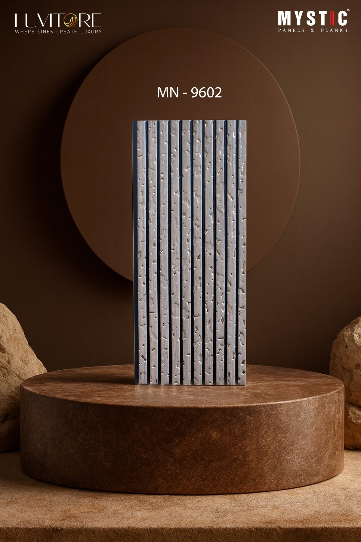 Light grey travertine-look fluted louver panel, Luvitore MN-9602