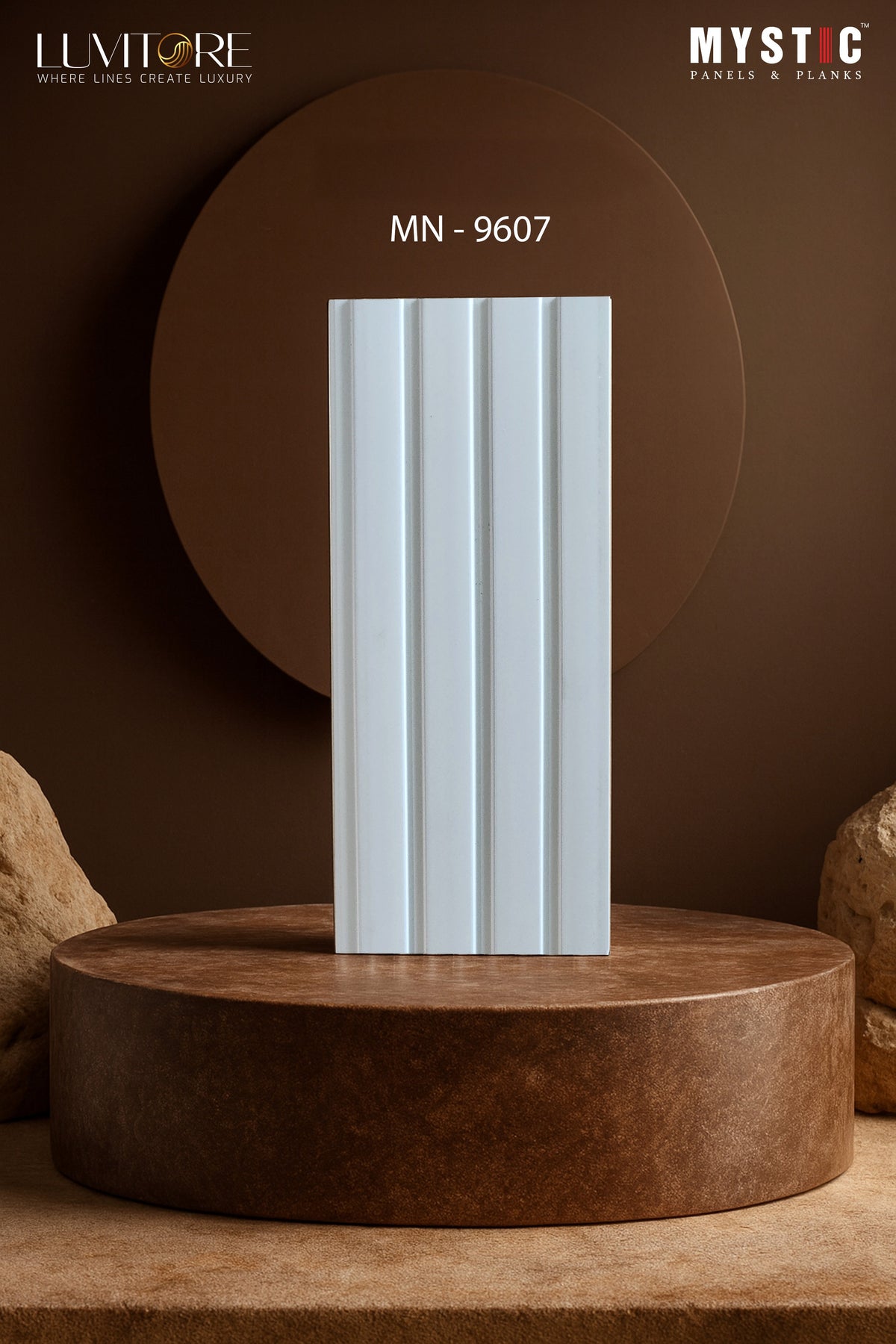 Plain white wide-fluted louver panel, Luvitore MN-9607
