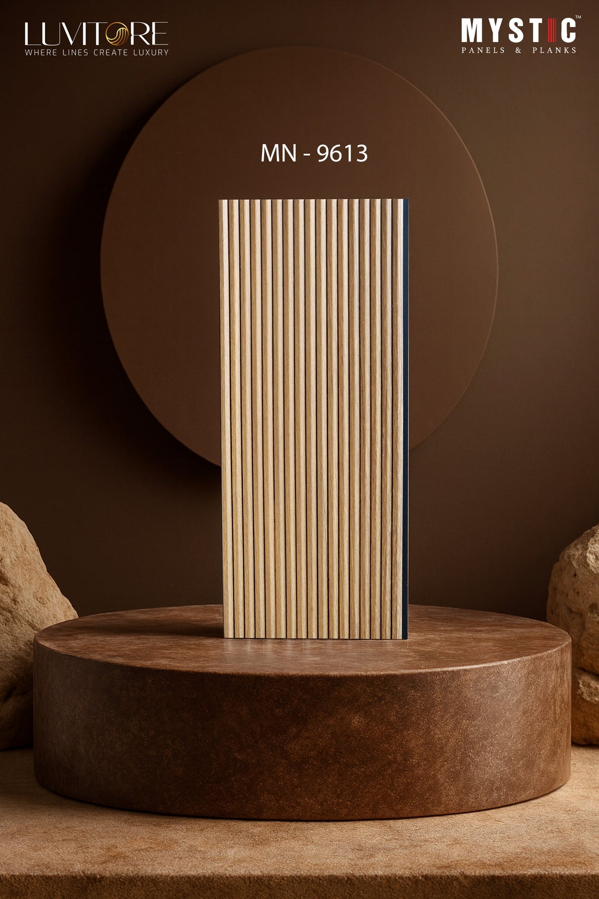 Light natural oak wood-grain fine-fluted louver panel, Luvitore MN-9613