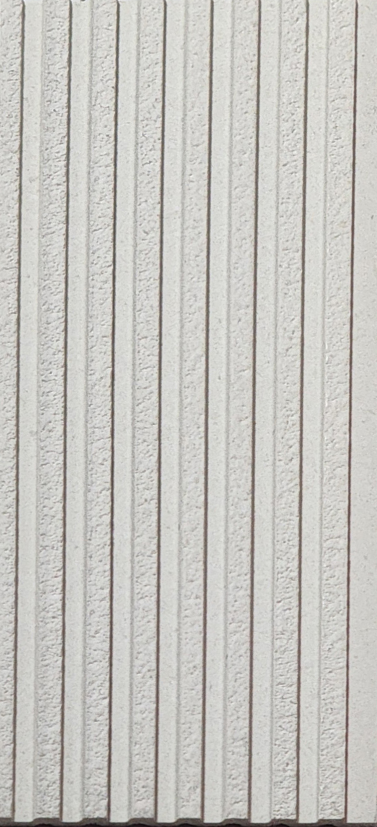 Off-white stone-texture ribbed louver, Mystic MN-95024