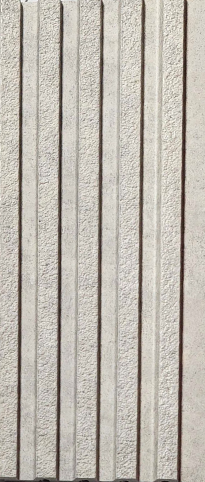 Cream sandstone-look ribbed louver, Mystic MN-95034