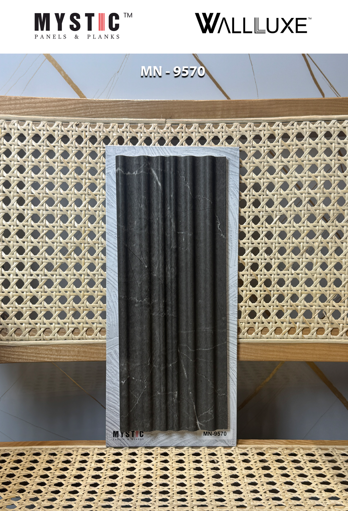 Black marble fluted louver sample, Walluxe MN-9570