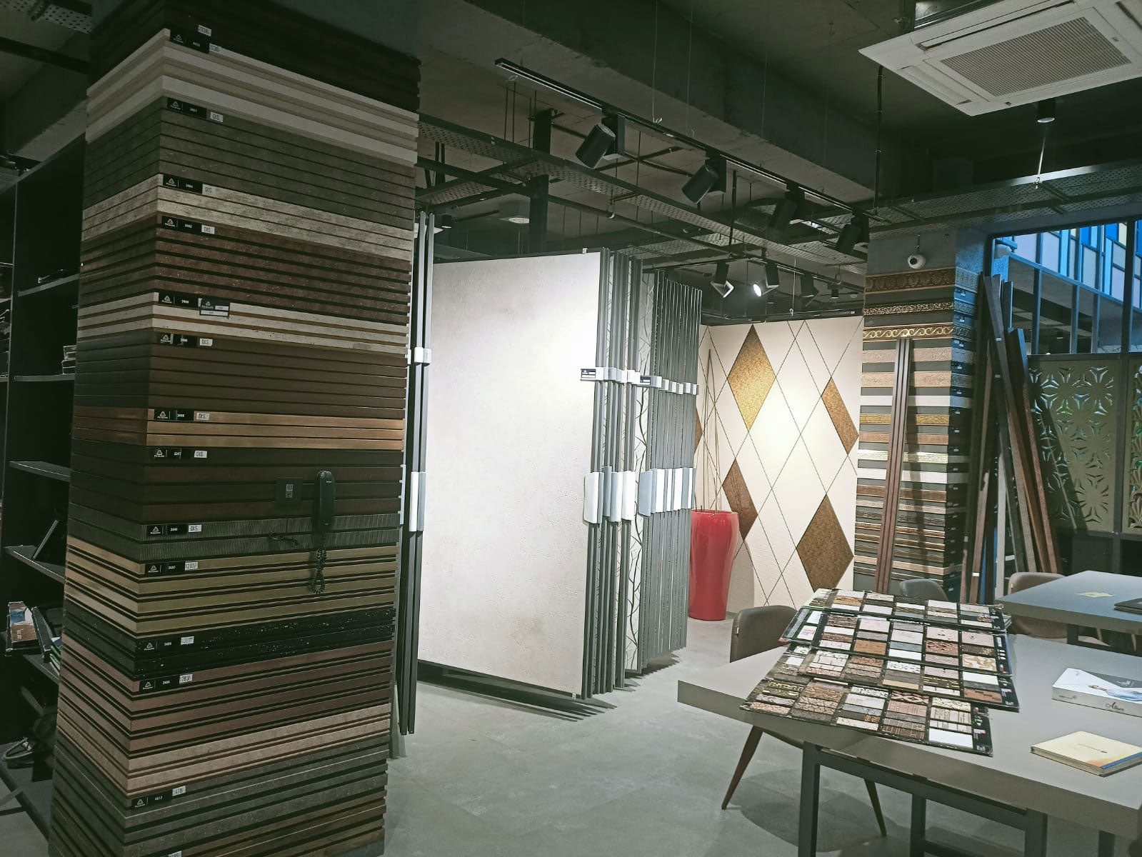 Sapphire Flute 16108 Designer Wall Panel 8*4 ft Mirror 1.5 mm - SAP-16108