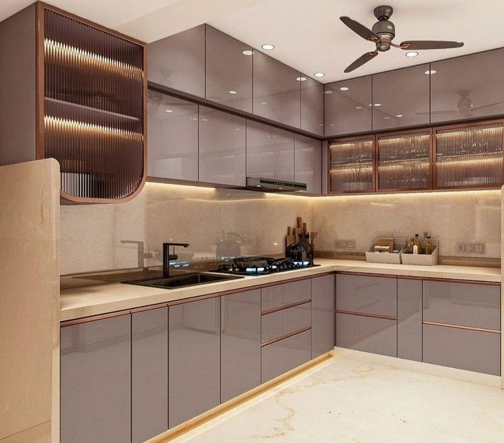 Kitchen: Solid Colour laminate in High Gloss