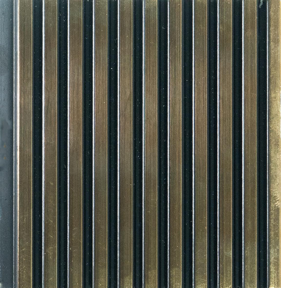 Brown Metallic Charcoal Louvers Panel 9.5x0.32 Ft - Pn 00479