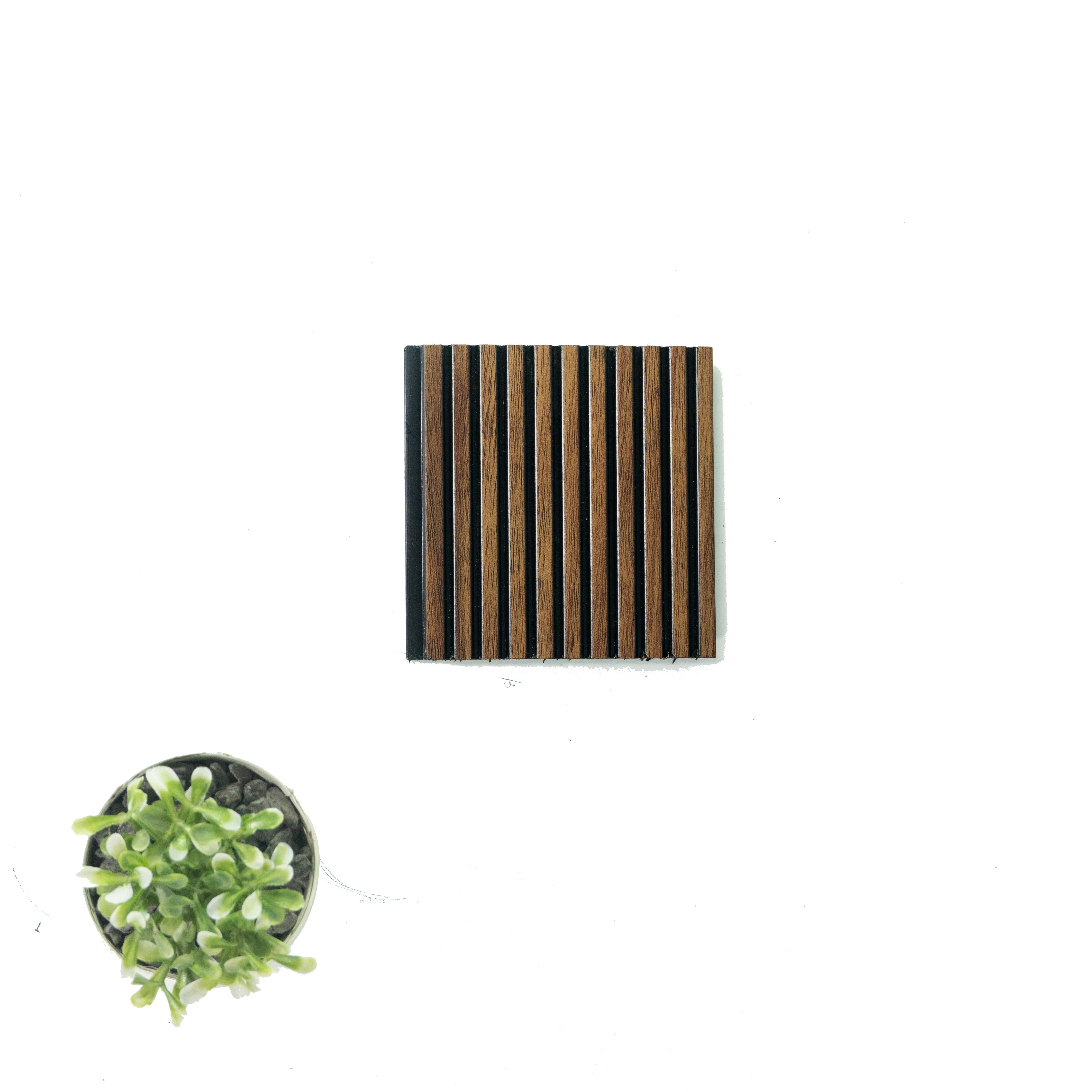 Brown Wooden Charcoal Louvers Panel Wood 9.5x0.32 Ft - Pn 00484